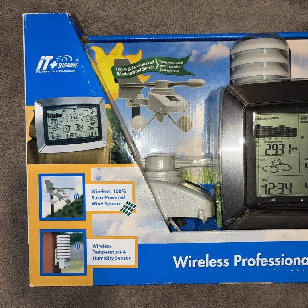 La Crosse Technology Wireless Professional Weather Center WS-2813U-IT  New